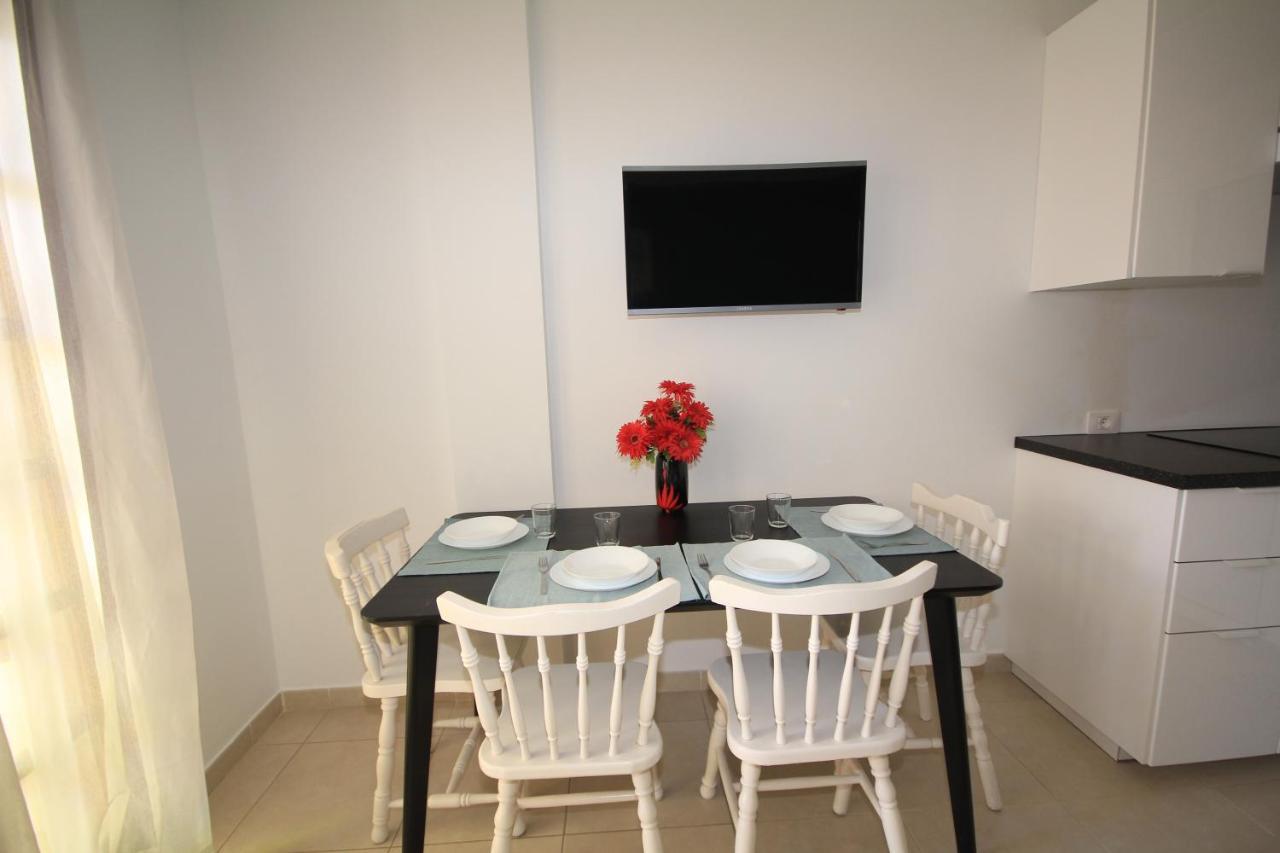 Las Americas - 2 Bedrooms - Flayla-A Арона Экстерьер фото